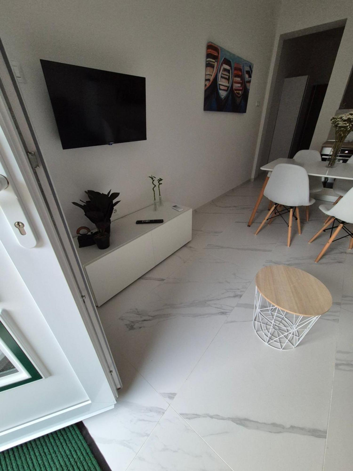 Apartman Bauer - Omis- Nemira الغرفة الصورة